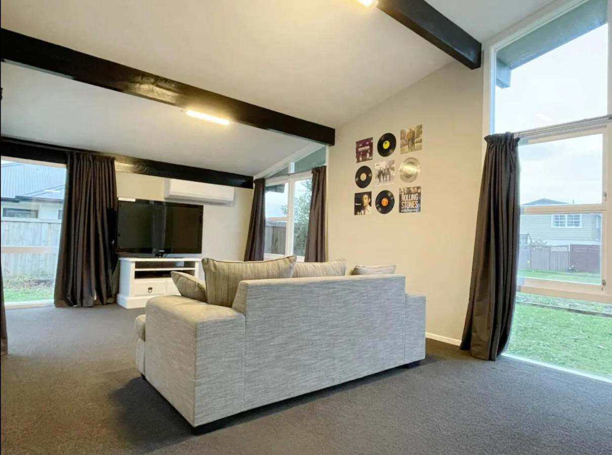 3 Bedroom Family House In Excellent Location Hamilton Exterior foto