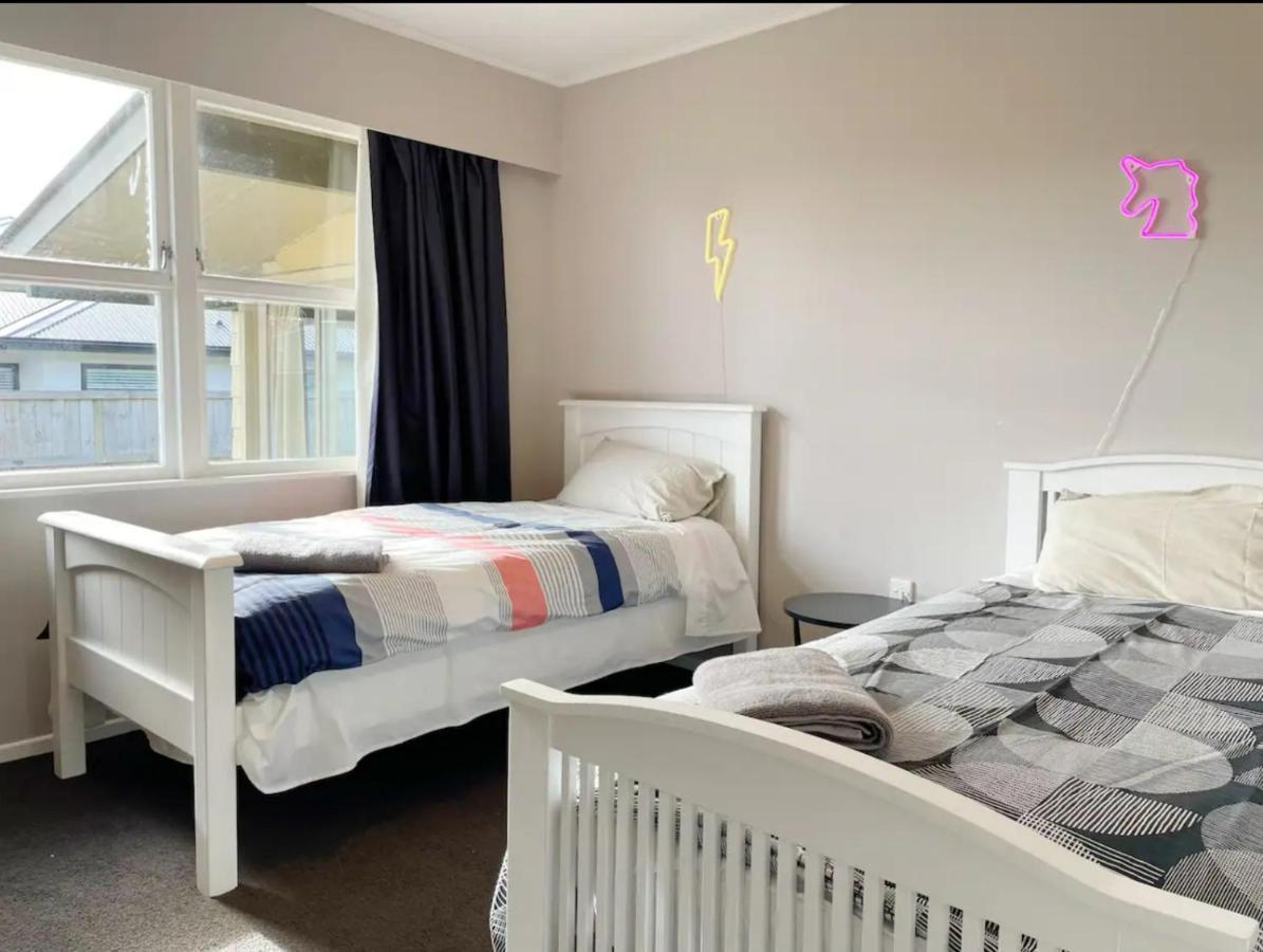 3 Bedroom Family House In Excellent Location Hamilton Exterior foto